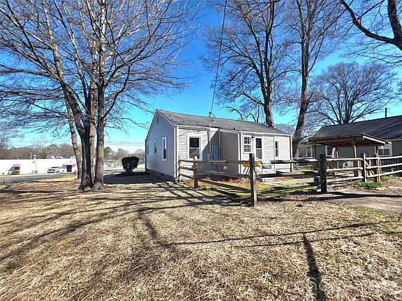 4th image of 601 Linwood Rd