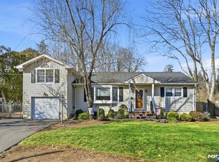 49 Mill Rd, Park Ridge, NJ 07656