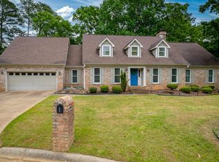 5 Canterbury Ct, Little Rock, AR 72223