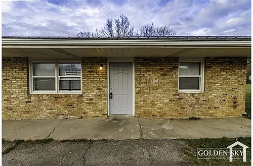 6304 E Piccadilly Rd Photo 1