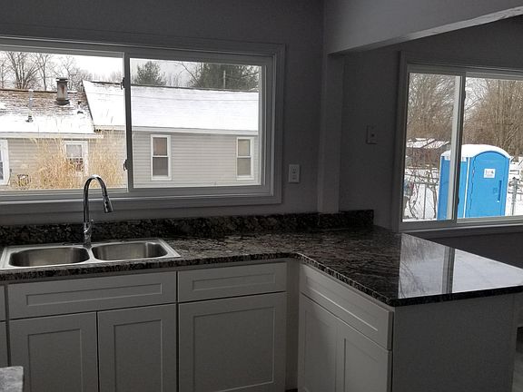 5th image of 5320 Charles Dr
