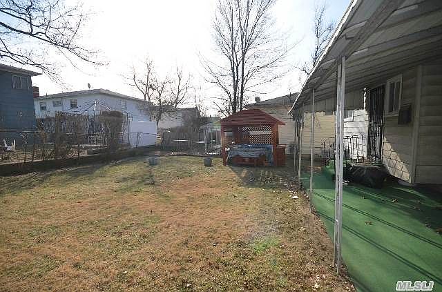 1st image of 80 Carnegie Ave