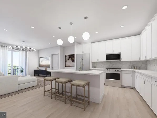 9475B Sprague Ave #2, Fairfax, VA 22031