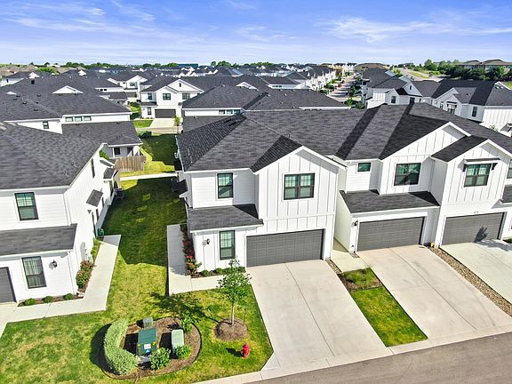 2nd image of 356 Fieldwood Dr #A