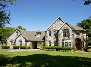 498 Old Towne Rd, Sand Springs, OK 74063