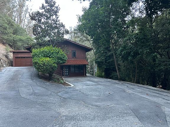 2nd image of 1406 Glen Canyon Rd