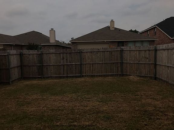 3rd image of 1927 Ryder Dr