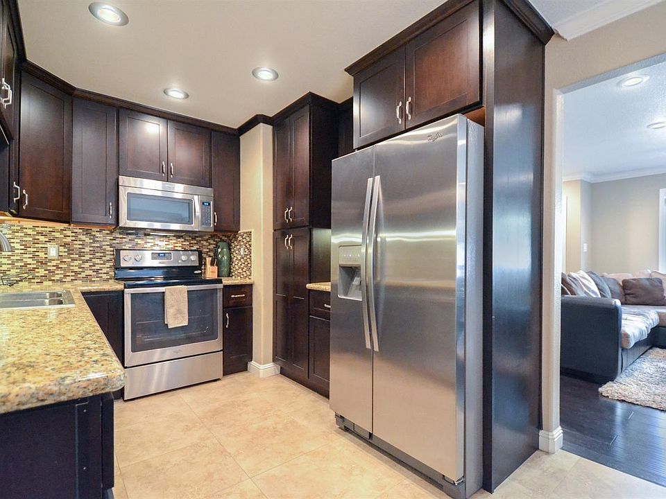 2nd image of 5313 Winfield Way APT 4