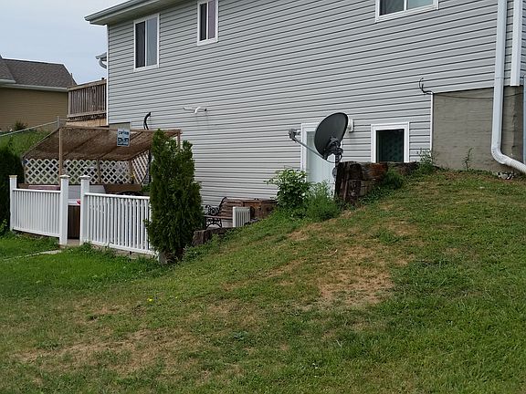 5th image of 420 Lenox Cir