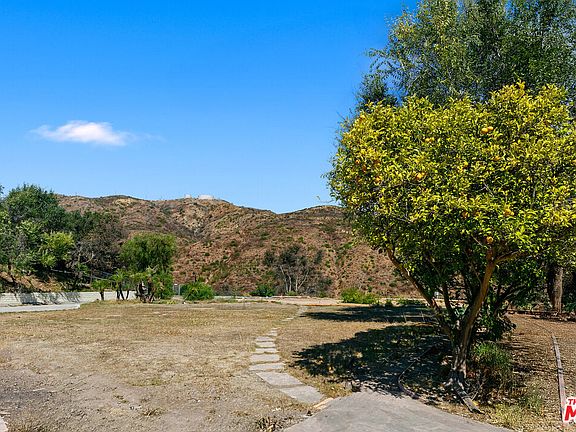 2nd image of 20725 Rockcroft Dr