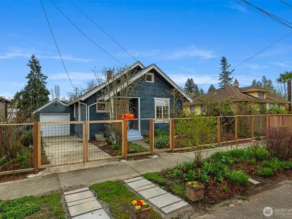 5812 46th Avenue S, Seattle, WA 98118