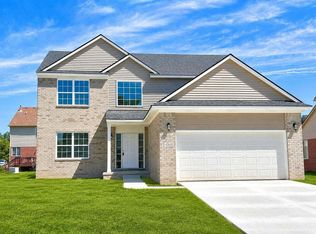 43518 S Timberview Dr, Van Buren Township, MI 48111