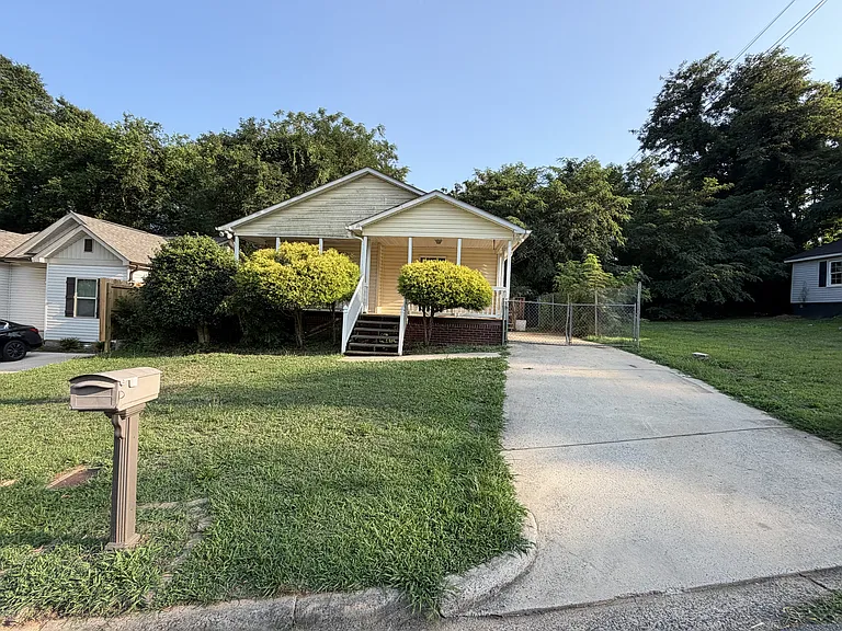 507 Norment Ave — Photo 5