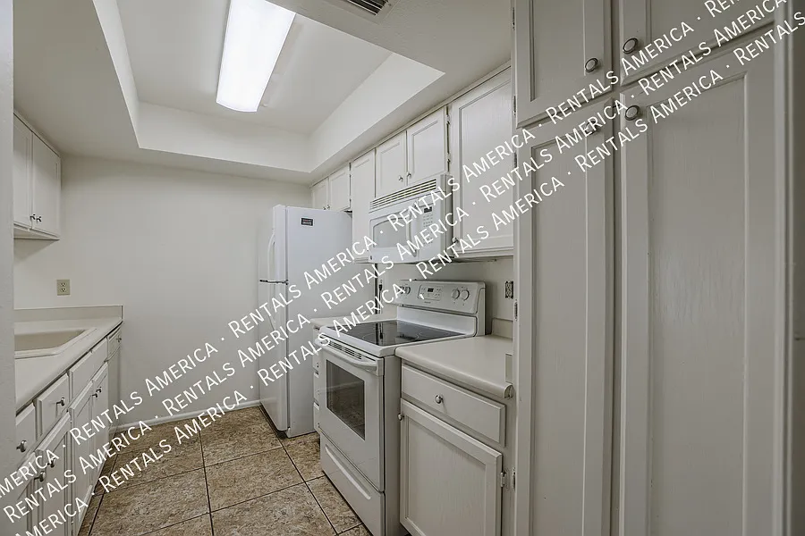 633 W Southern Ave #1179