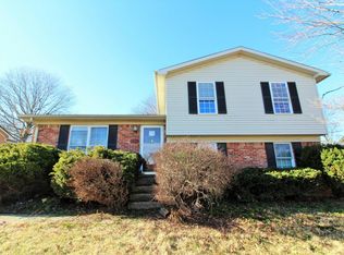 6606 El Toro Ct, Louisville, KY 40291