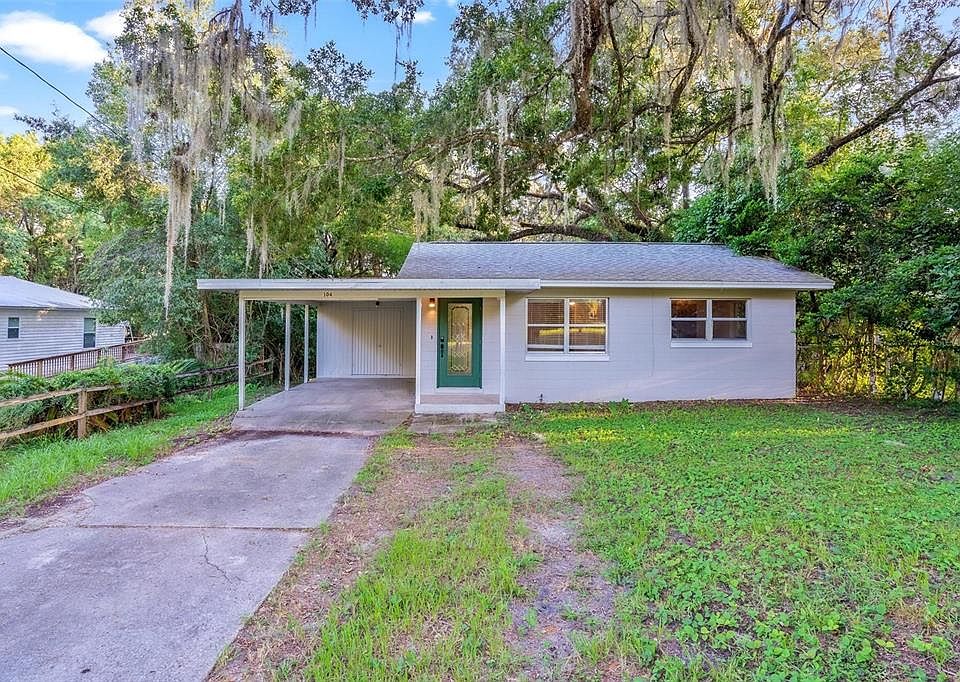 1st image of 104 E McClendon St