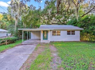 104 E McClendon St, Lady Lake, FL 32159