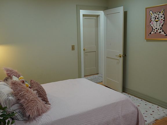5th image of 5129 W Carmen Ave #2