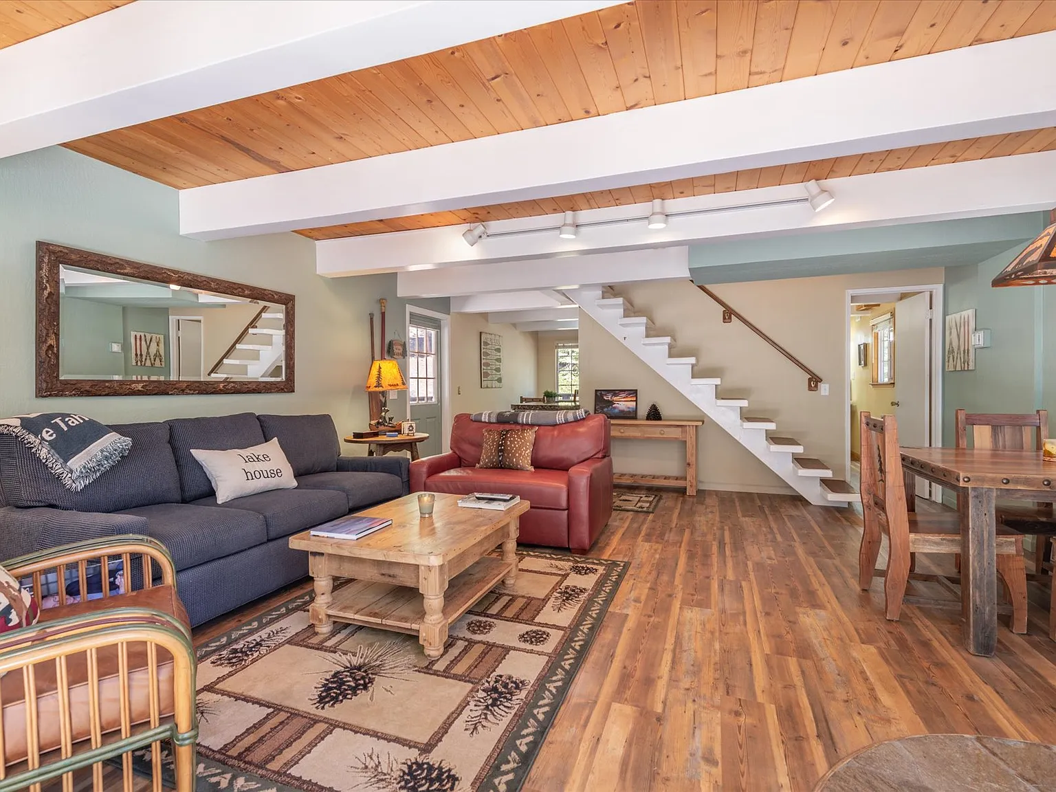 2 bed, 896 sqft, $3,000 — Photo 4