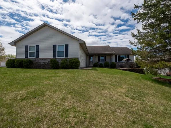 4442 Hawkridge Ct, Janesville, WI 53546