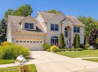 16682 Sundew Cir, East Lansing, MI 48823