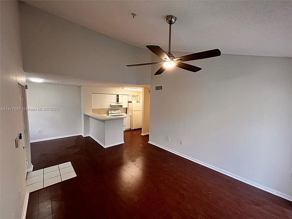 3rd image of 7816 Sonoma Springs Cir APT 201