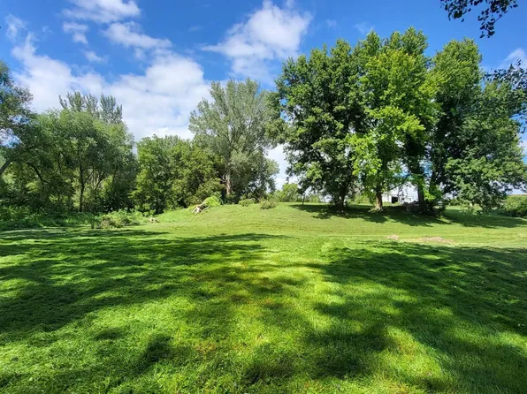 13556 Peach Ave, Castana, IA 51010