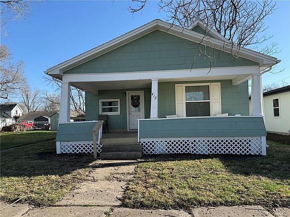 2nd image of 413 W 1st St
