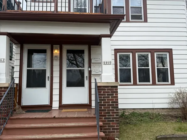 4460 N Larkin St, Milwaukee, WI 53211