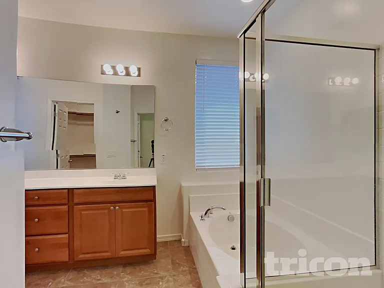 2403 W Kristina Ave — Photo 9