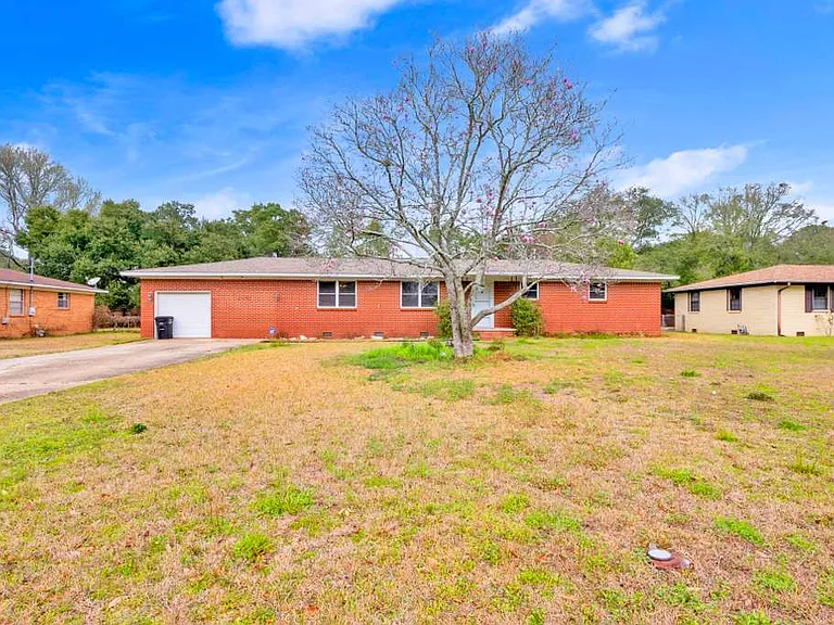 2490 E Burgess Rd — Photo 18