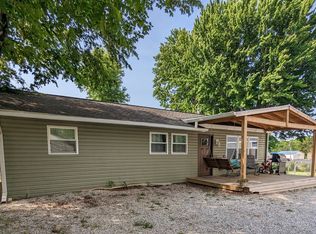 58 Morris St, Cloverdale, IN 46120