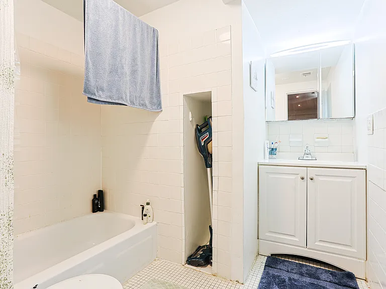 2211 Green St #C1 — Photo 12
