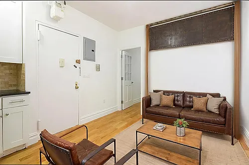 325 E 78th St #3C Photo 1