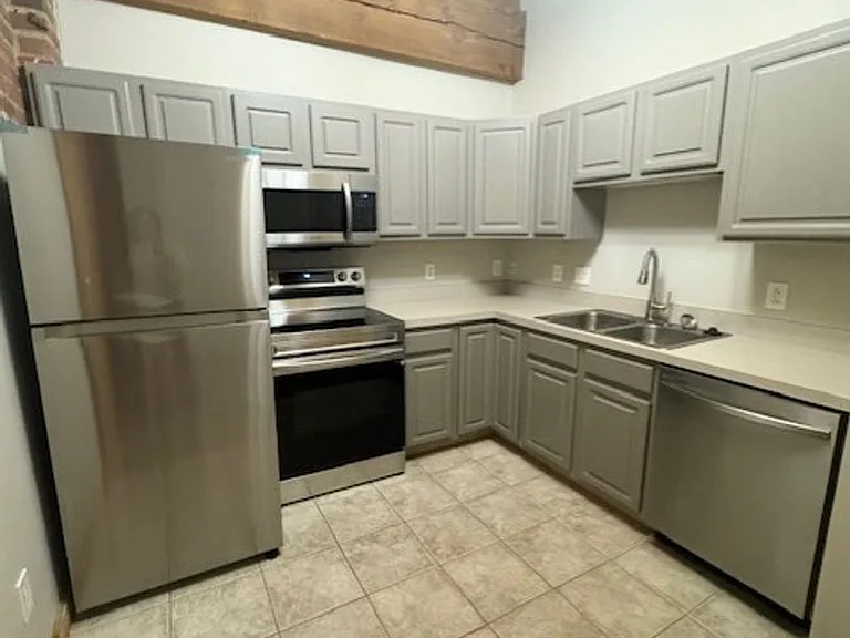 Bridgeview Apartments — Photo 17