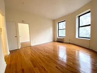 Rented by Manhattan Spaces