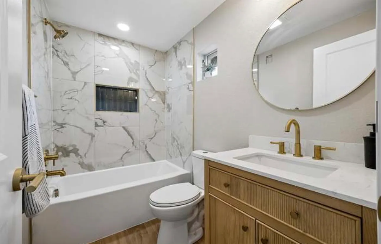 7 bed, 3995 sqft, $4,500 — Photo 1