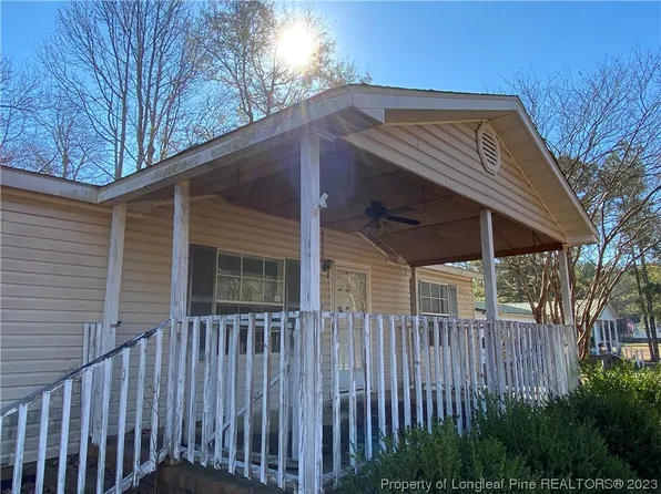 10621 Carlyle Ct, Laurel Hill, NC 28351