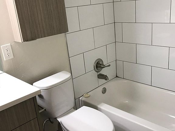 4th image of 800 N Emerson St APT 307