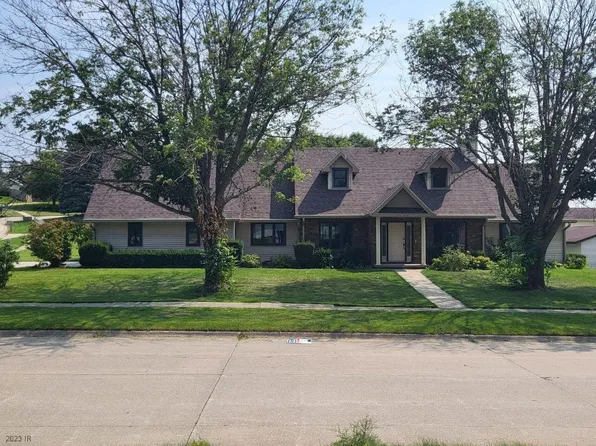 1621 S 15th Ave W, Newton, IA 50208