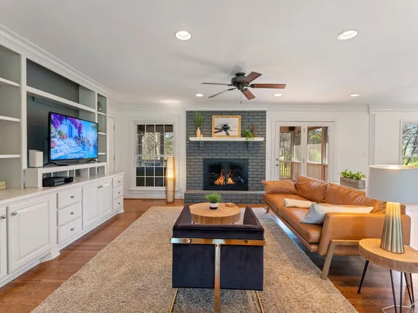 8012 Knoll Ct, Brentwood, TN 37027