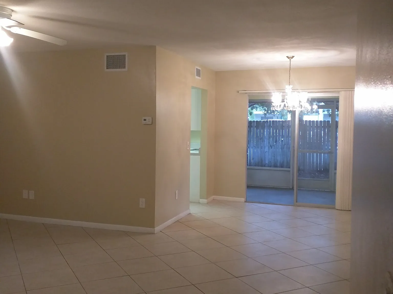2 bed, 1100 sqft, $1,700 — Photo 4