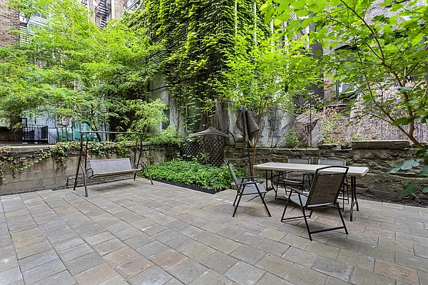 Rented by Compass | media 1