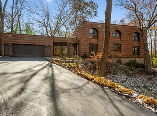 112 Marryat Rd, Trout Valley, IL 60013