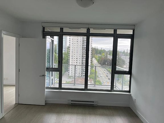 5th image of 518 Whiting Way #505
