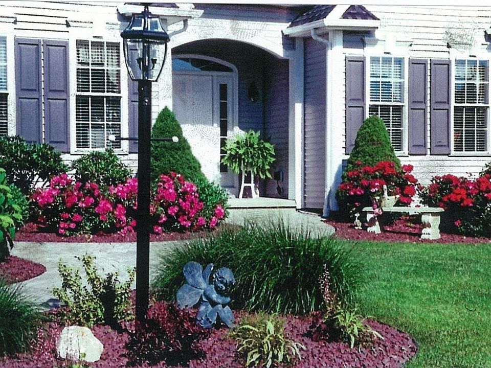 custom paver stone walkway and landscaping