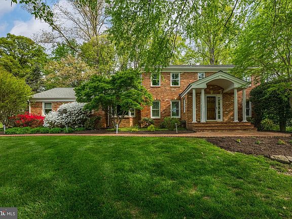 5th image of 7908 Foxhound Rd