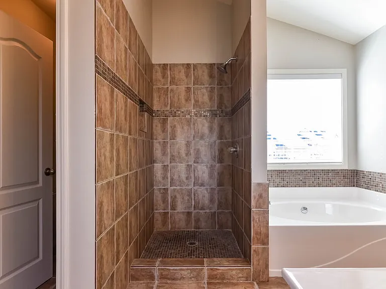 6522 Silk Tree Pointe — Photo 17