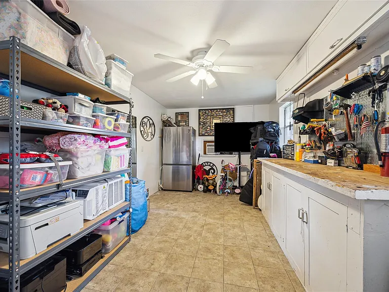 10714 Piping Rock Ln — Photo 42
