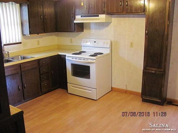 4th image of 750 Birch Dr
